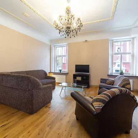 דירה Classic 3-bedroom In